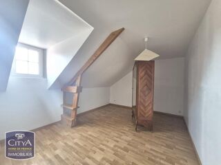  Maison à louer 5 pièces 201 m²
