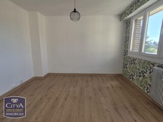  Appartement à louer 4 pièces 76 m²