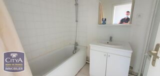  Appartement à louer 3 pièces 61 m²