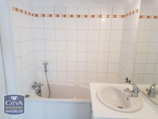  Appartement à louer 2 pièces 33 m²