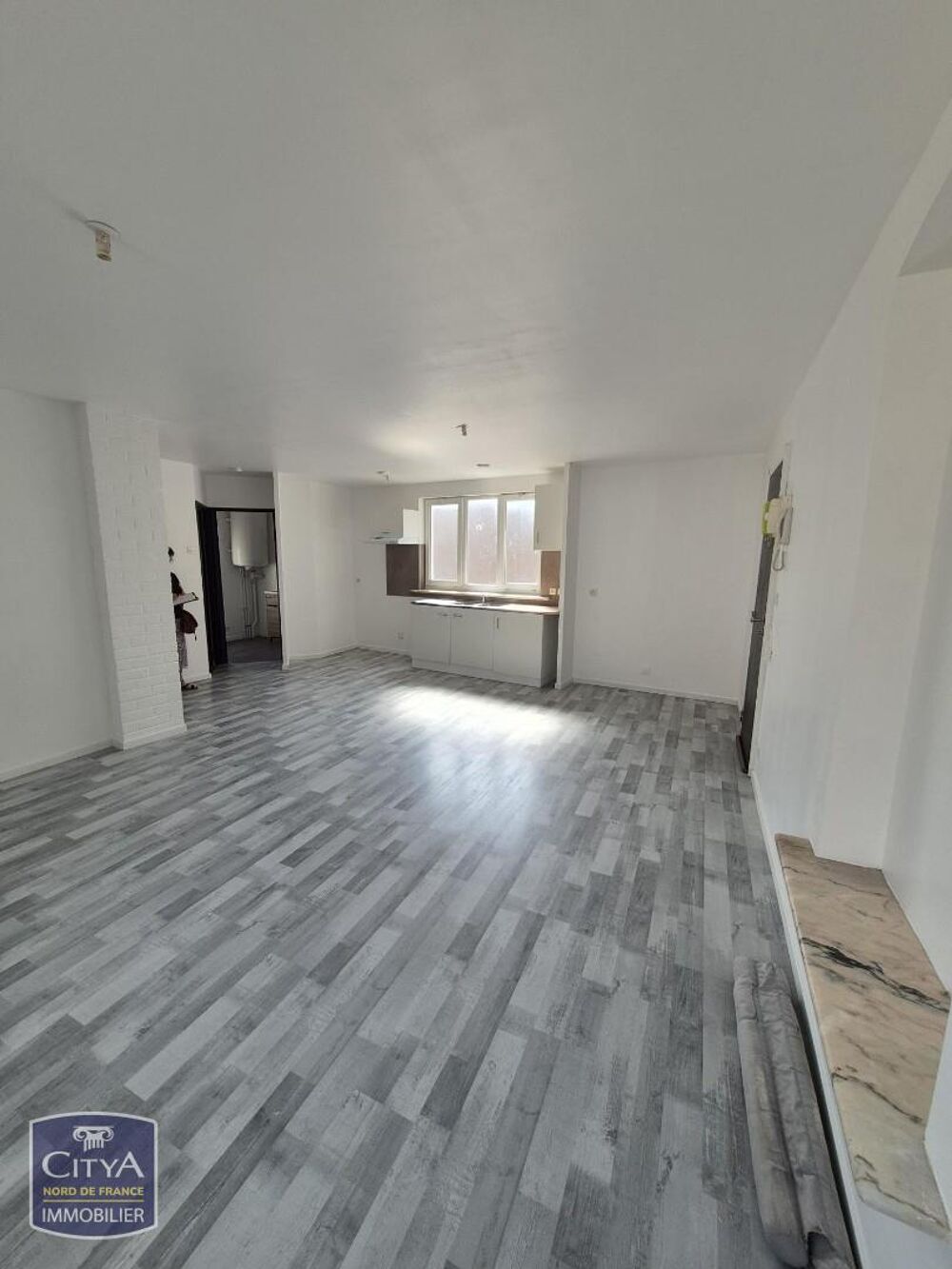 En centre ville de caudry Appartement type 2 situé au 1 ....