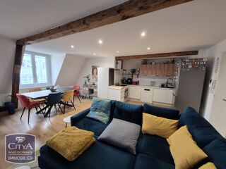  Appartement à louer 4 pièces 77 m²