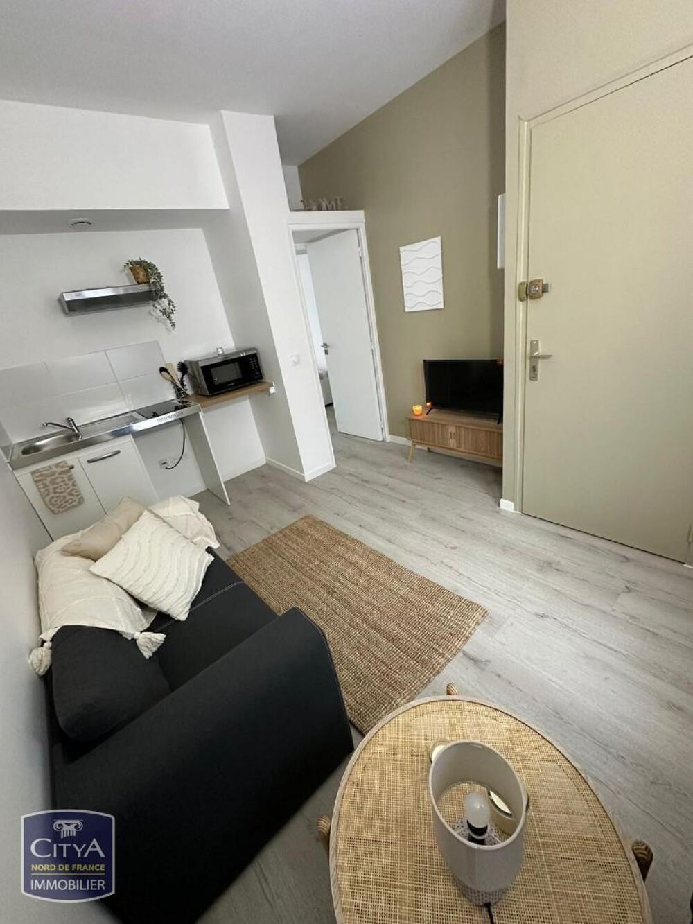 Location Appartement APPARTEMENT MEUBLE 2 PIECES Maubeuge