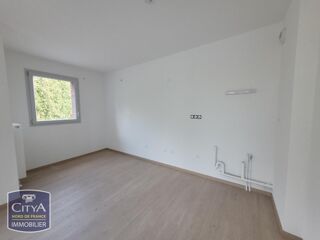  Appartement à louer 2 pièces 46 m² Saint-saulve