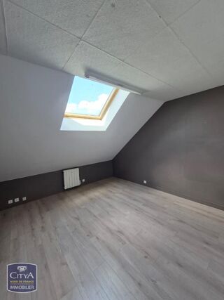  Appartement à louer 3 pièces 82 m²