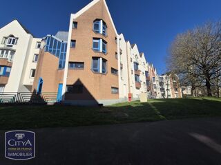  Appartement à louer 3 pièces 65 m²