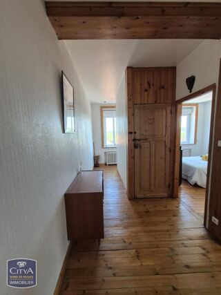  Maison à louer 4 pièces 156 m²