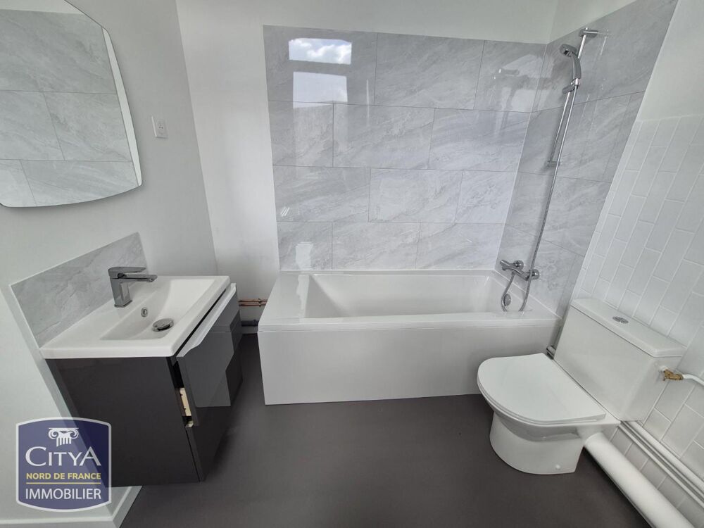 STUDIO RENOVE PROCHE GARE ET CENTRE VILLE
