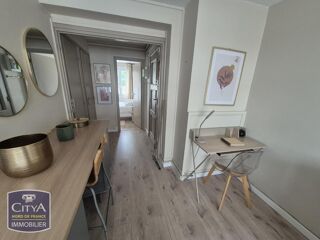  Appartement à louer 2 pièces 33 m²