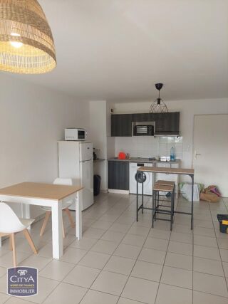  Appartement à louer 2 pièces 43 m²