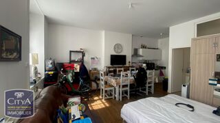  Appartement à louer 1 pièce 33 m²
