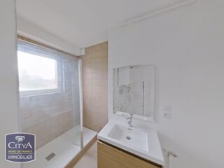  Appartement à louer 3 pièces 63 m²