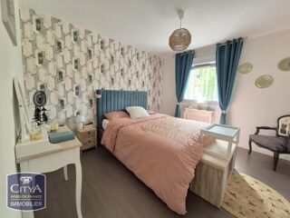  Appartement à louer 4 pièces 87 m²