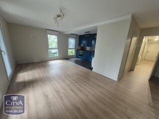location Appartement - 3 pièce(s) - 73 m² Lille (59800)