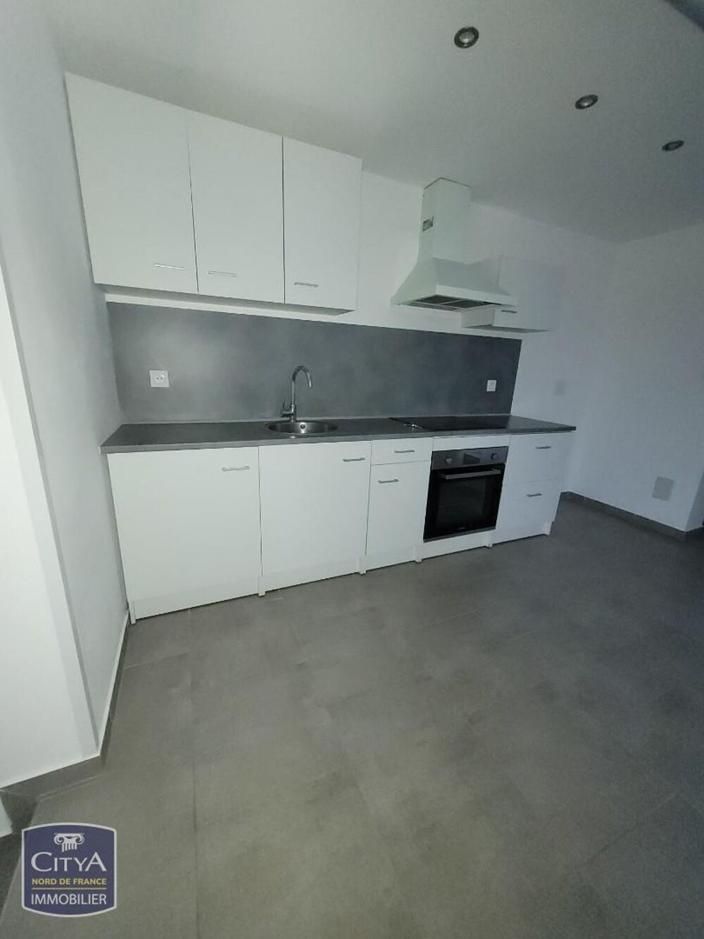 Location Maison MAISON DE VILLE AVEC 3 CHAMBRES JARDIN ET GARAGE Caudry