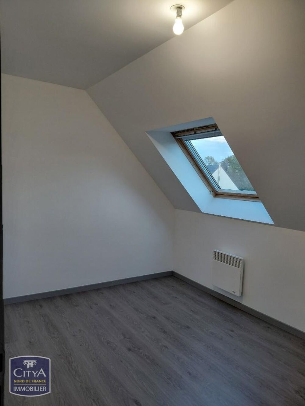 location Maison - 4 pièce(s) - 85 m² Éperlecques (62910)