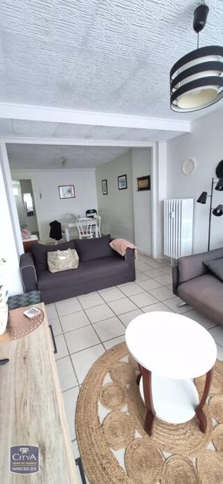  Appartement à louer 3 pièces 55 m²