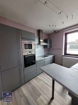  Appartement à louer 3 pièces 85 m²