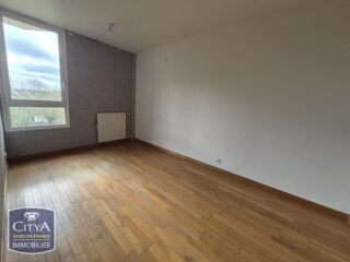  Appartement à louer 3 pièces 65 m²