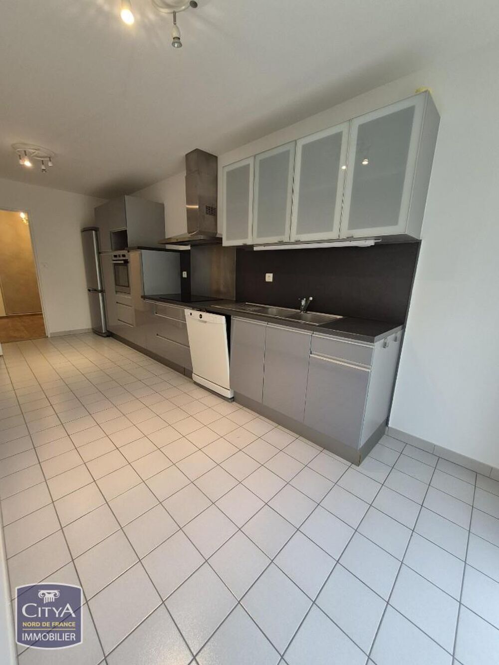 Dans une très belle résidence sécurisée Très bel appartement de type 3 de 98 m²
