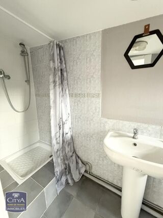  Appartement à louer 1 pièce 29 m²