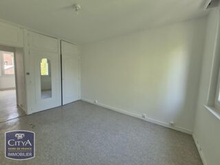  Appartement à louer 3 pièces 71 m²