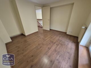  Appartement à louer 2 pièces 56 m²
