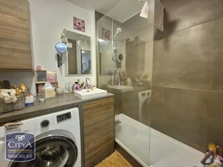  Appartement à louer 2 pièces 49 m²