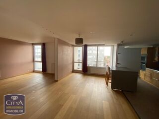  Appartement à louer 4 pièces 84 m²