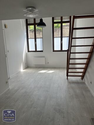  Appartement à louer 1 pièce 21 m²
