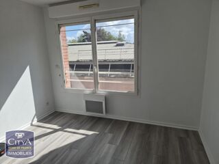  Appartement à louer 3 pièces 65 m²