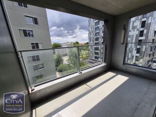  Appartement à louer 3 pièces 66 m²