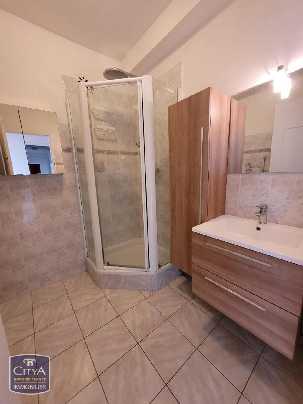 Location Appartement T3 HYPER CENTRE AVEC BALCONS ET PARKING Cambrai