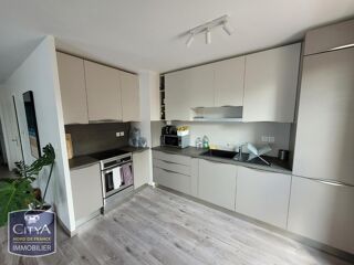  Appartement à louer 4 pièces 87 m²