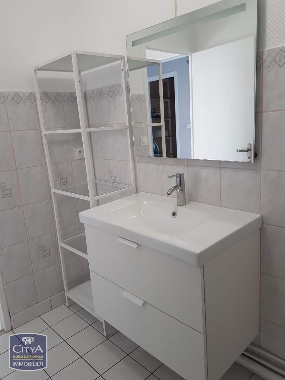 Location Appartement APPARTEMENT 2 CHAMBRES Rousies