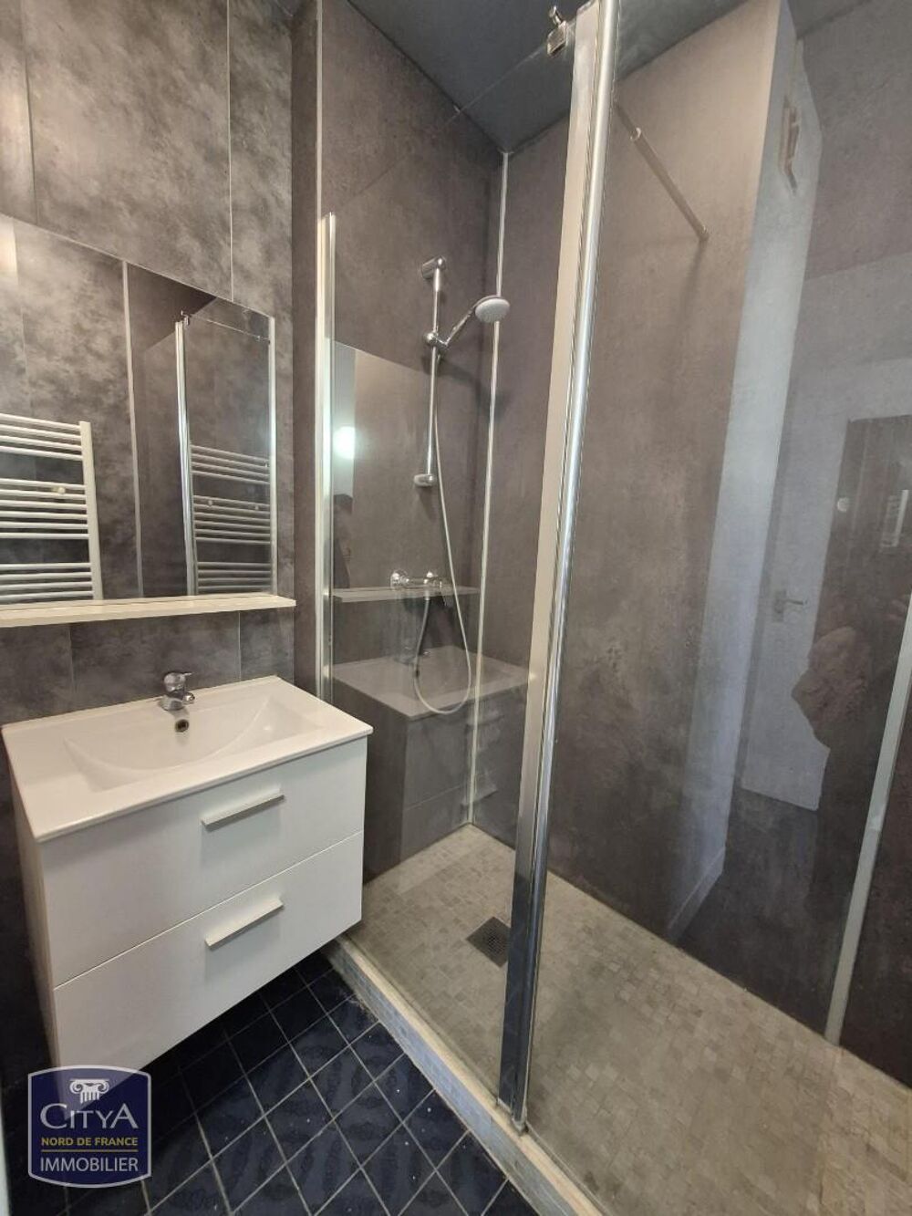 Location Appartement GRAND STUDIO AVEC BALCON Cambrai
