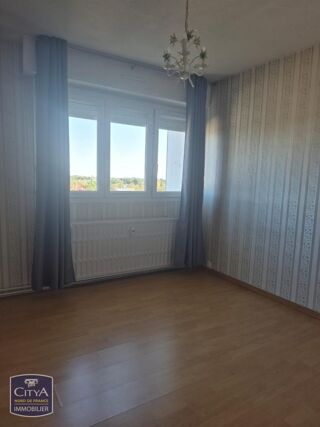  Appartement à louer 4 pièces 76 m²