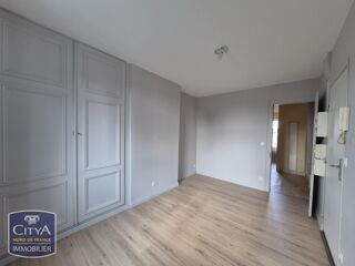  Appartement à louer 1 pièce 27 m²
