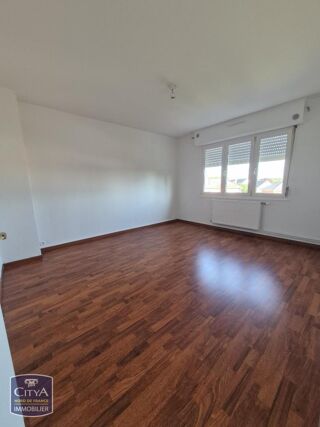  Maison à louer 4 pièces 81 m²