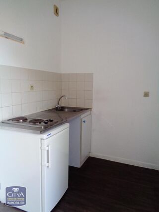  Appartement à louer 1 pièce 28 m²