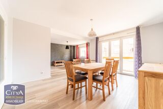  Appartement à louer 3 pièces 76 m²