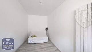  Appartement à louer 3 pièces 80 m²