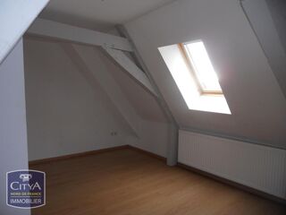  Appartement à louer 4 pièces 81 m²