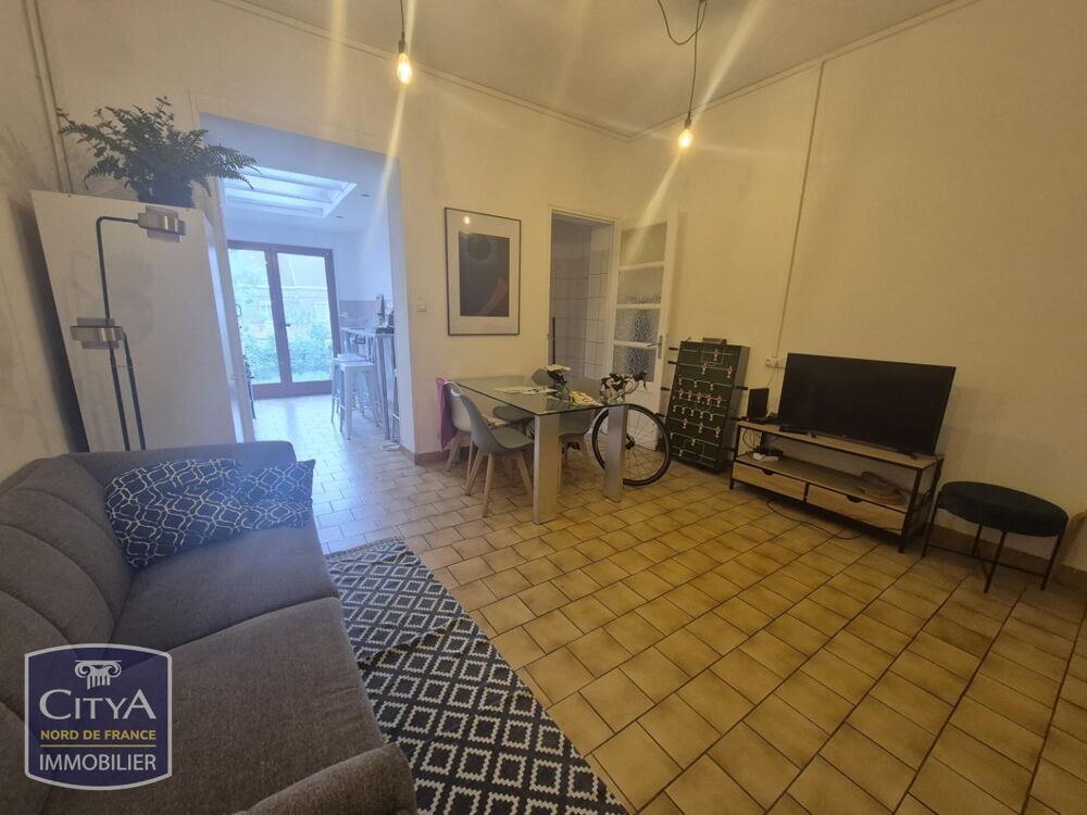 CHAMBRE MEUBLEE privative avec espaces communs partagés ....