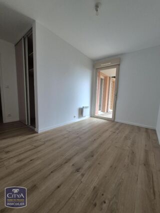  Appartement à louer 3 pièces 82 m²