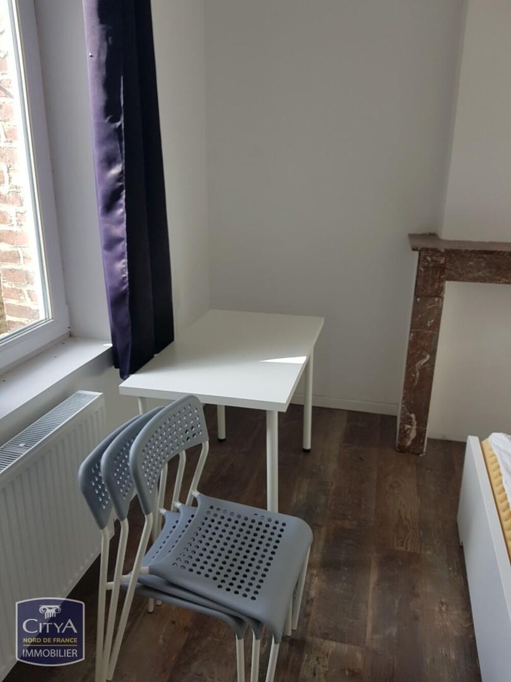 Chambre meublée
