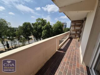  Appartement à louer 3 pièces 67 m²