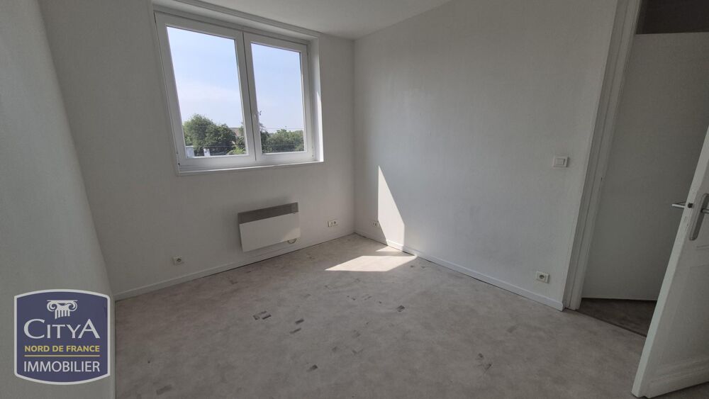 Secteur CHR, à la limite de Loos, cet appartement type 2....