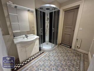 Appartement à louer 2 pièces 62 m²