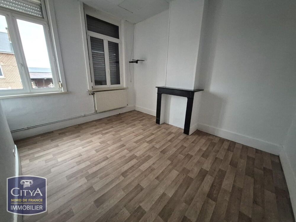 Location Maison MAISON DE VILLE AVEC JARDIN ET 2 CHAMBRES Cambrai